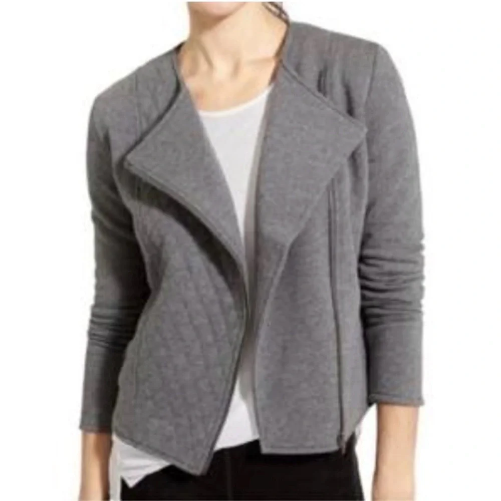 EUC CAbi‎ Women's Full Zip Herringbone Quilted Moto Jacket in Gray Size L
